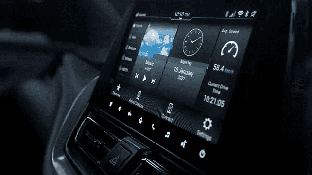 SmartPlay Pro Infotainment System Guide